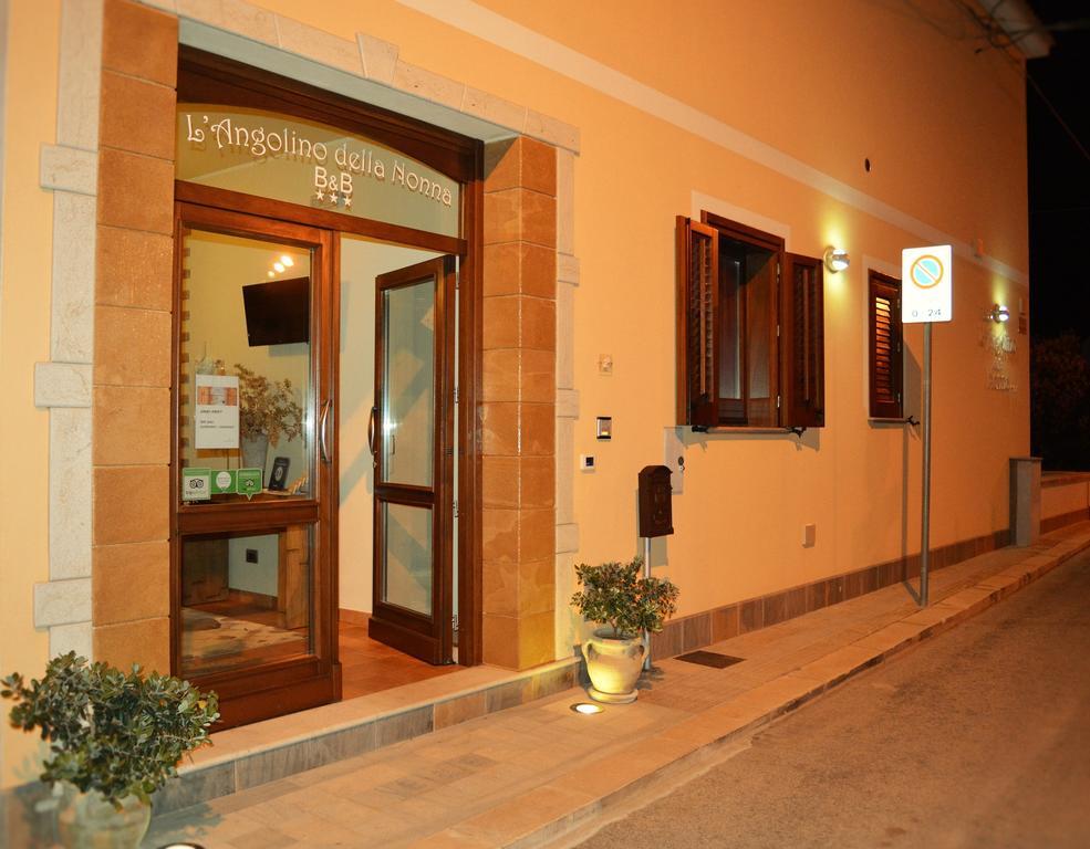 B&B L'Angolino Della Nonna Castelluzzo Exterior photo